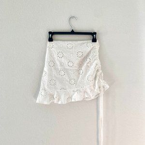 Kameli Boutique White Lace Adjustable Skirt
